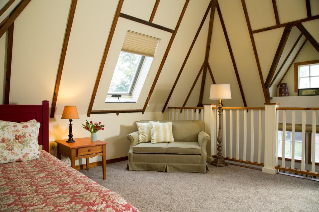 Four Chimneys Inn Бенингтън Екстериор снимка
