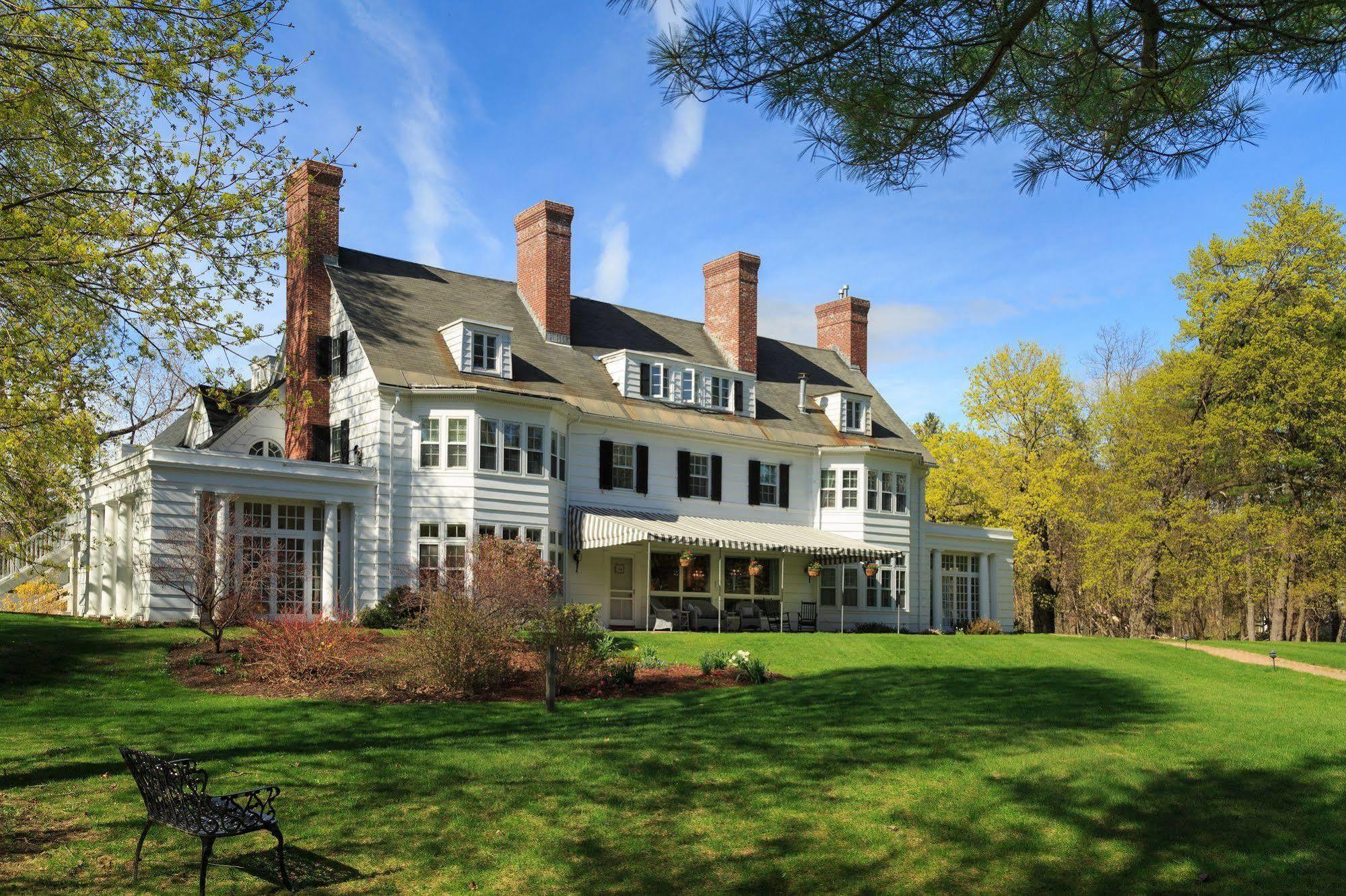 Four Chimneys Inn Бенингтън Екстериор снимка